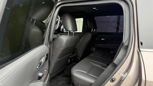 Toyota Land Cruiser 300 B6/B7