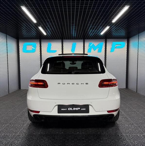 Porsche Macan S