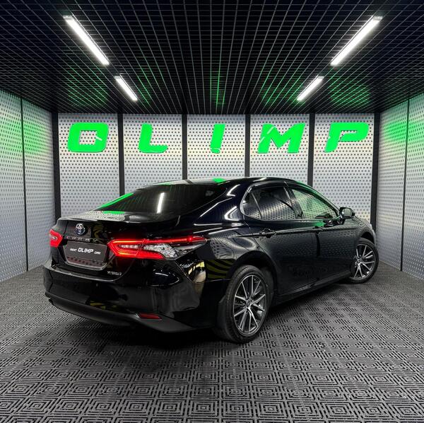 Toyota Camry 75 Hybrid