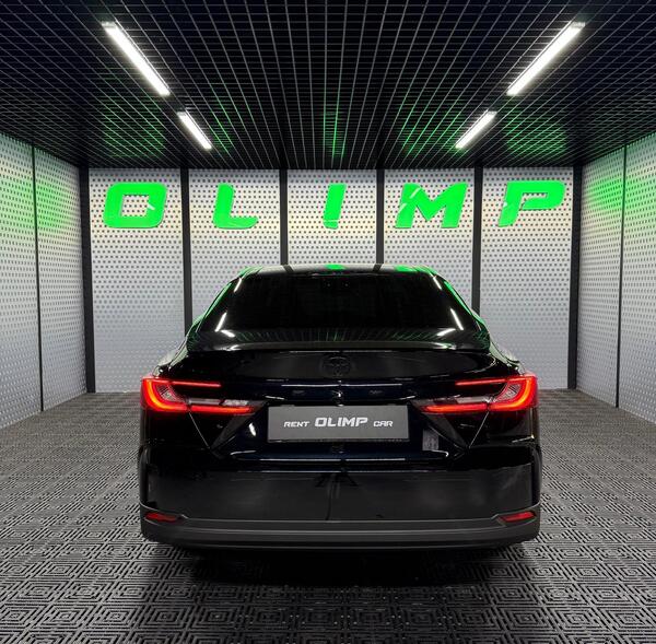 Toyota Camry 80 Hybrid