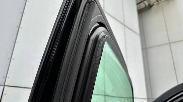 Toyota Land Cruiser 200 B6/B7