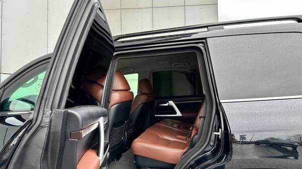 Toyota Land Cruiser 200 B6/B7