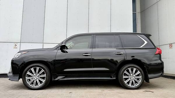 Lexus LX 570