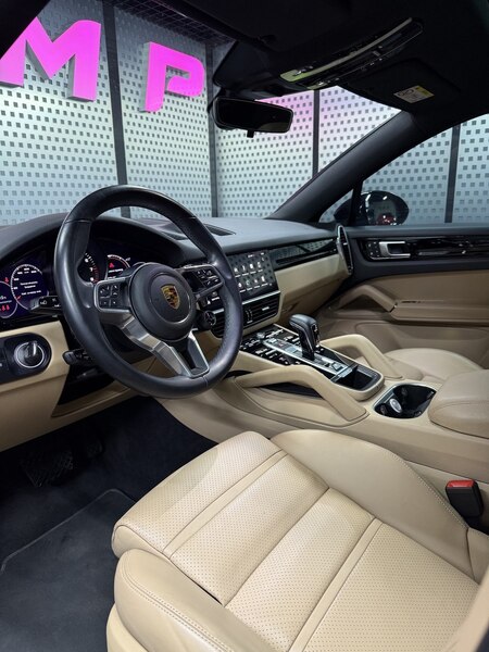 Porsche Cayenne Coupe